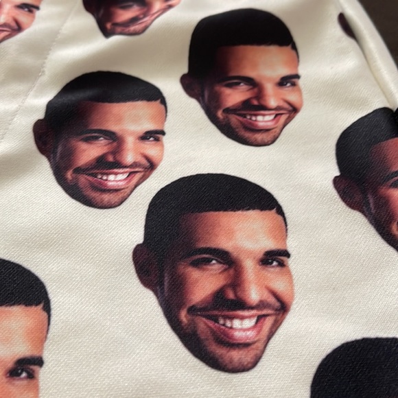 Drake head shorts by Mighty.com - Picture 7 of 7